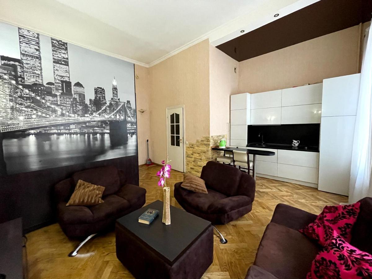 Amazing Heart of Kiev Appartement Buitenkant foto